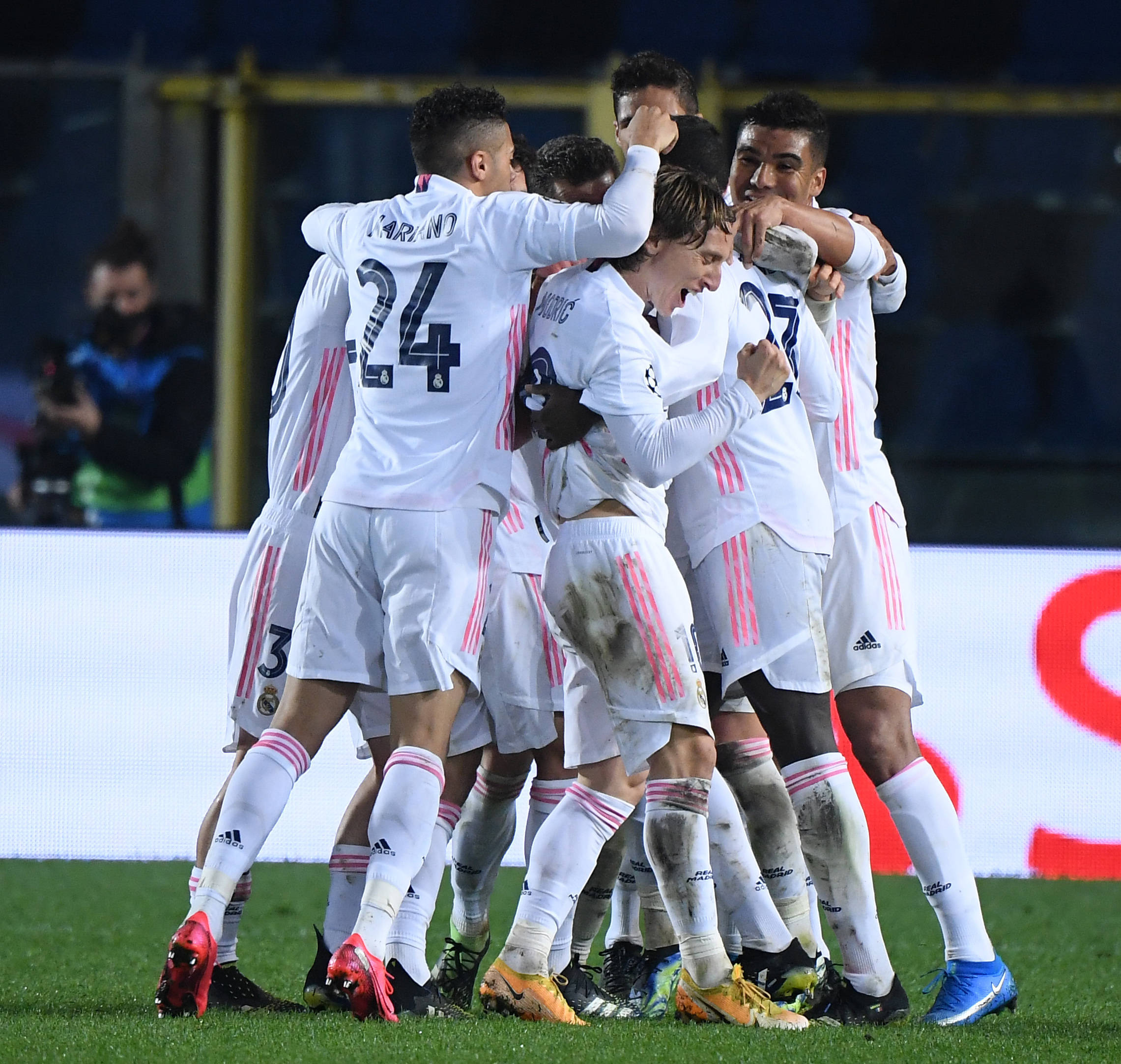 欧冠决赛集锦_(欧冠决赛集锦詹俊解说)