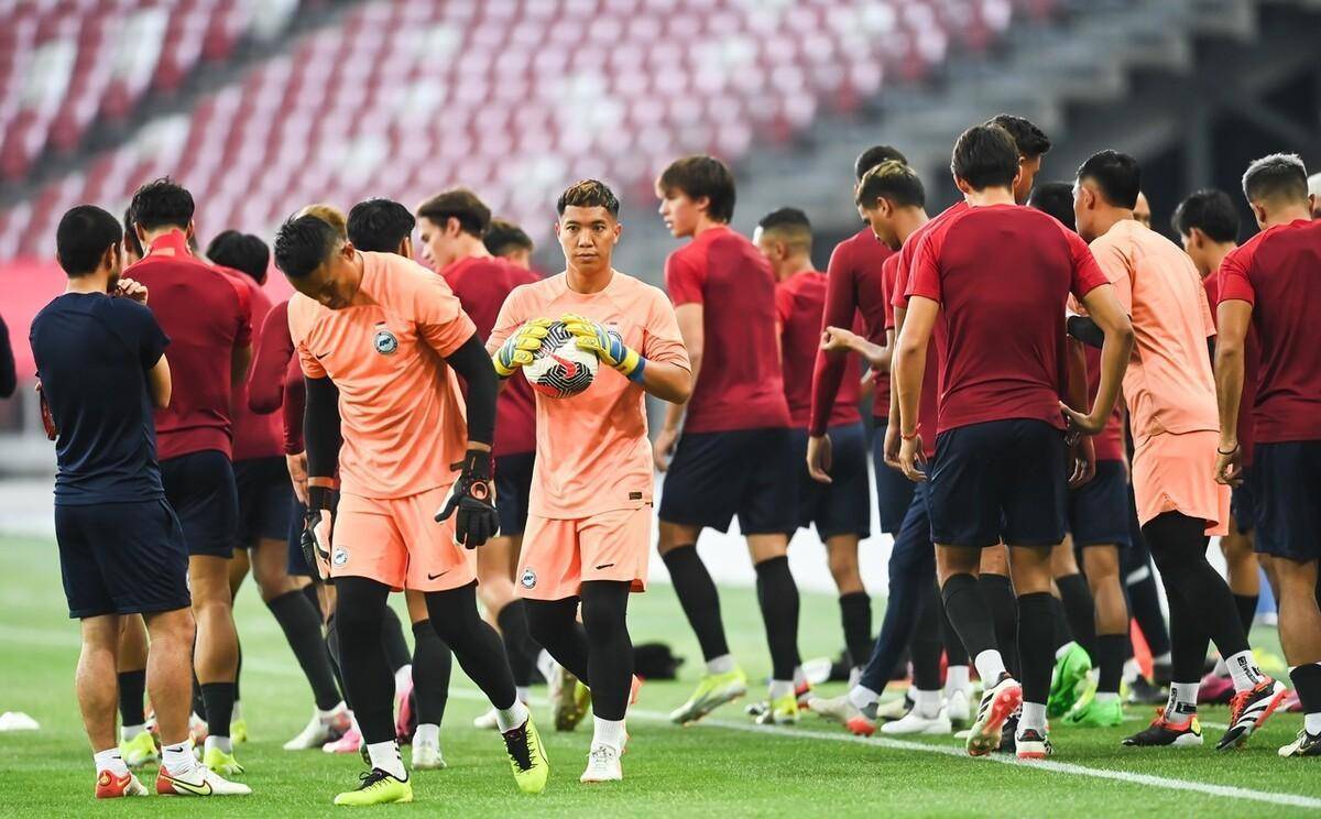 新加坡足球队_(新加坡足球队门将)