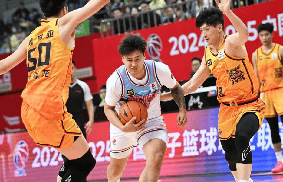 在哪可以看篮球直播_(哪里看篮球直播app)