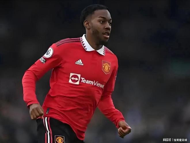 本菲卡有意租借引进安东尼球员希望离开曼联
