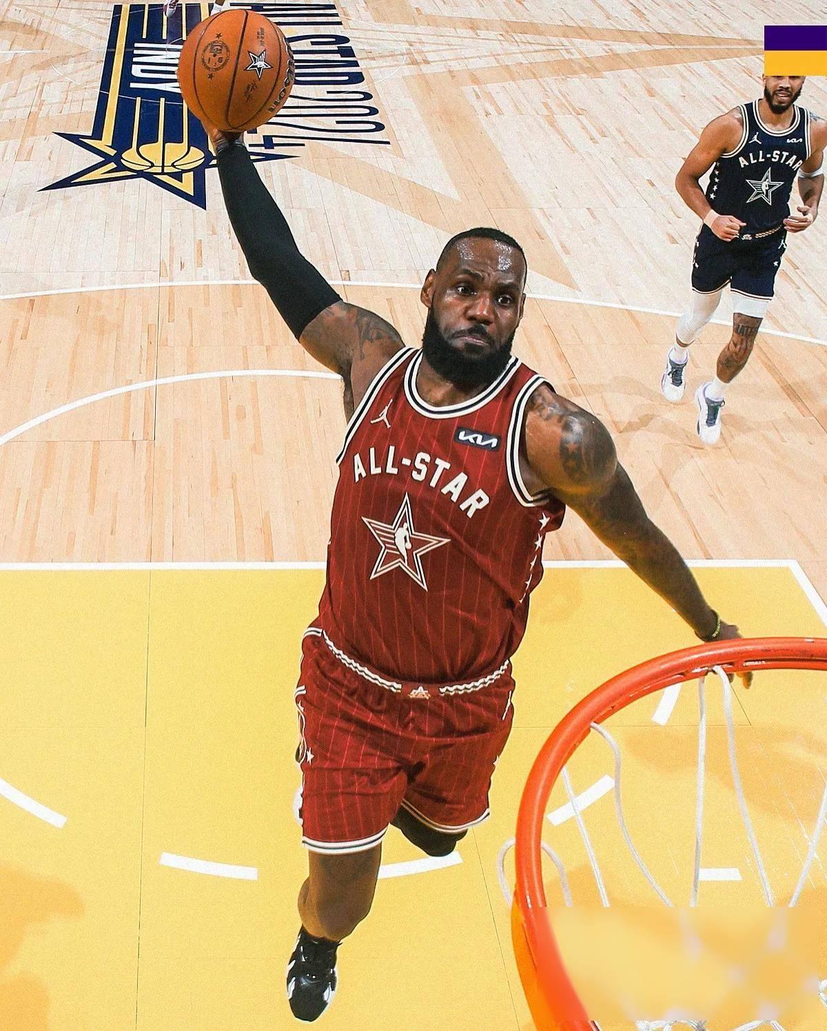 詹姆斯在发展联盟将进行首次完整训练包括五对五对抗的简单介绍 詹姆斯在发展联盟将进行首次完整训练包括五对五对抗的简单介绍