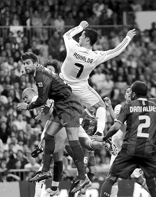 巴塞罗那公布战皇马名单红蓝军团大部分主力坐镇的简单介绍 巴塞罗那公布战皇马名单红蓝军团大部分主力坐镇的简单介绍