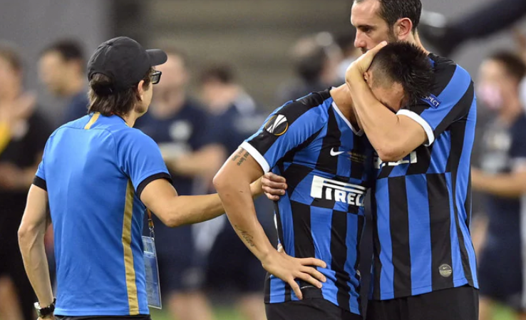 关于媒体：孔蒂已成国米头号公敌与劳塔罗爆发冲突的信息