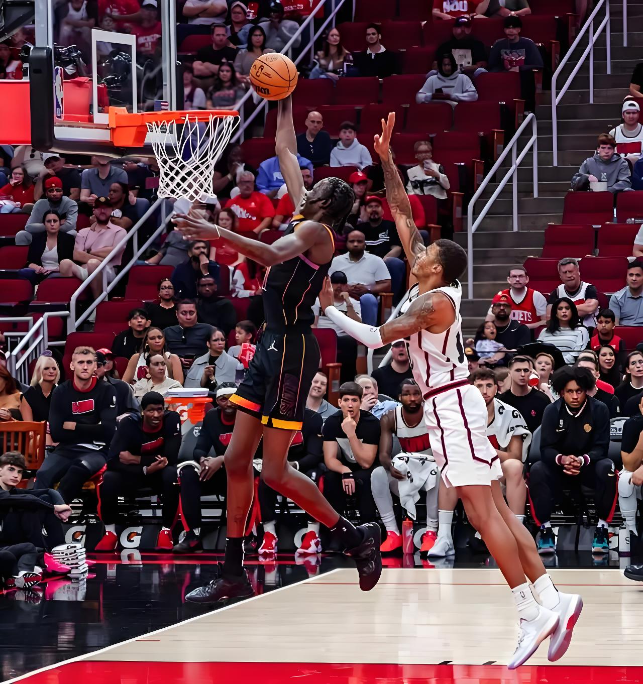 NBA常规赛火箭客场122-115力克雄鹿杜兰特31分申京23+11的简单介绍 NBA常规赛火箭客场122-115力克雄鹿杜兰特31分申京23+11的简单介绍