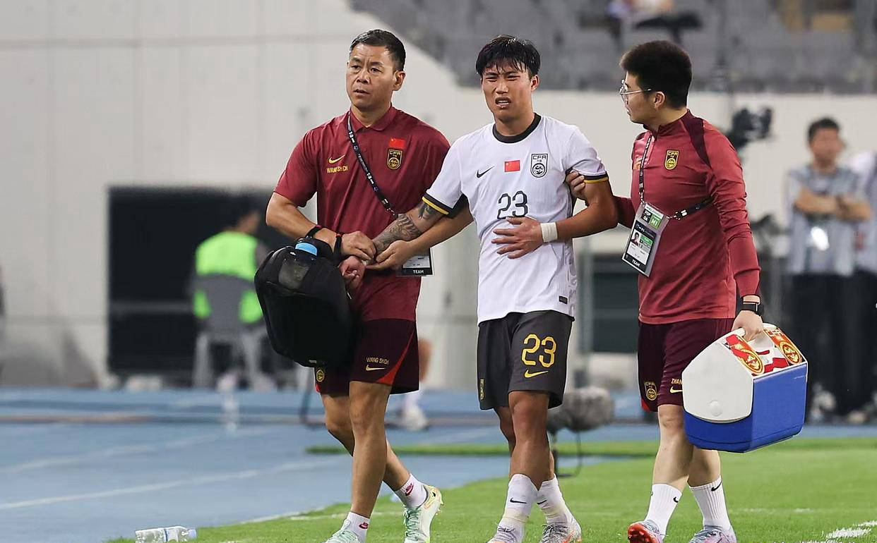 朱辰杰两次失误致丢球国足不敌韩国的简单介绍 朱辰杰两次失误致丢球国足不敌韩国的简单介绍