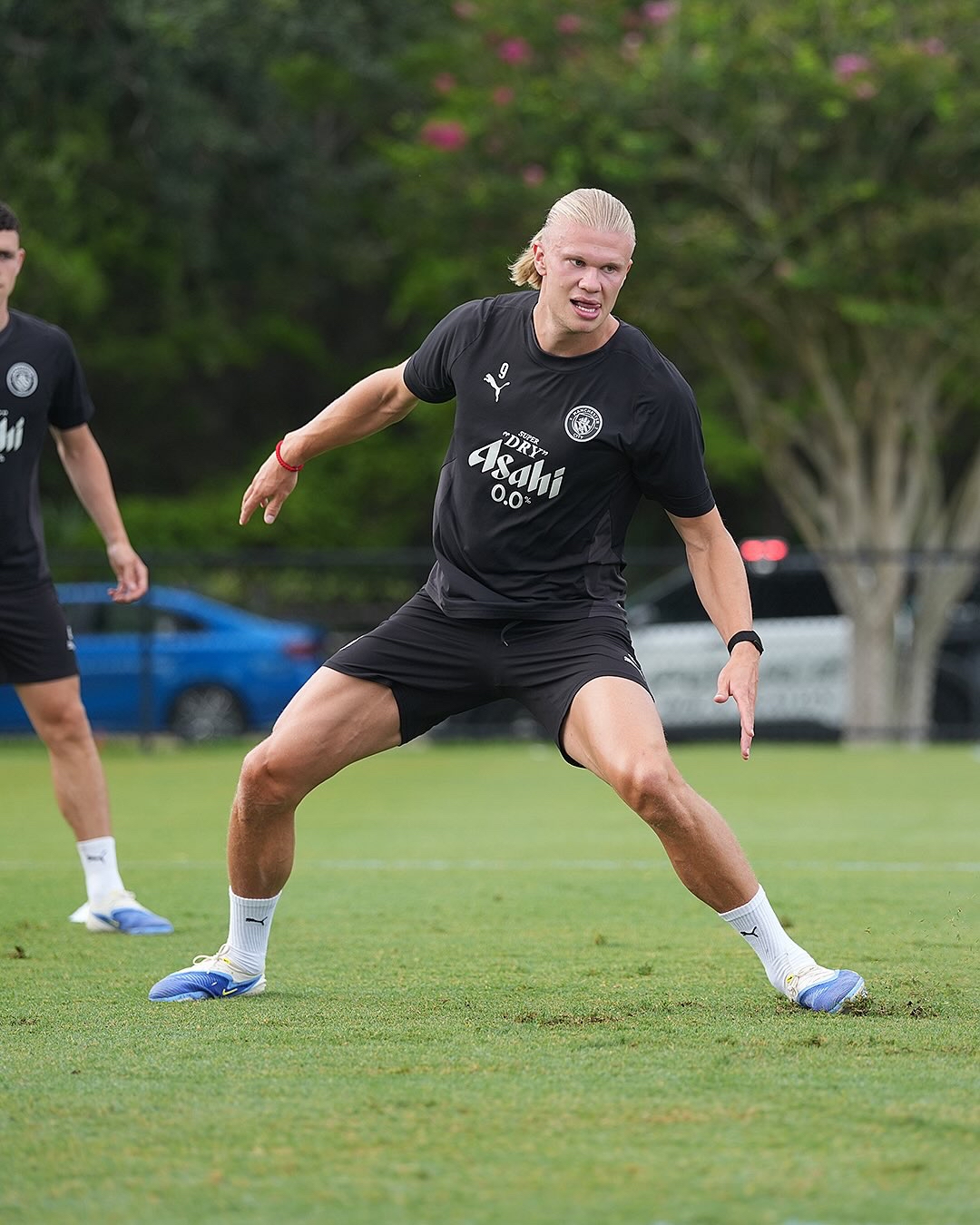 关于曝曼城抵达迈阿密备战世俱杯训练基地设在林恩大学的信息