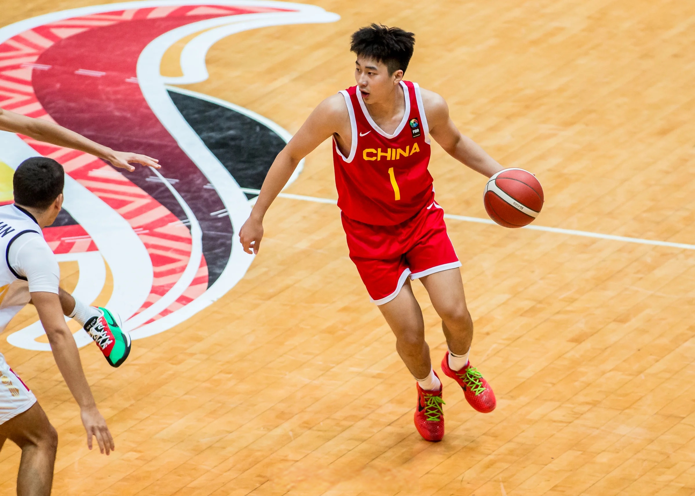 广东男篮轻取山东迎15运会开门红陶汉林砍22分11板的简单介绍 广东男篮轻取山东迎15运会开门红陶汉林砍22分11板的简单介绍