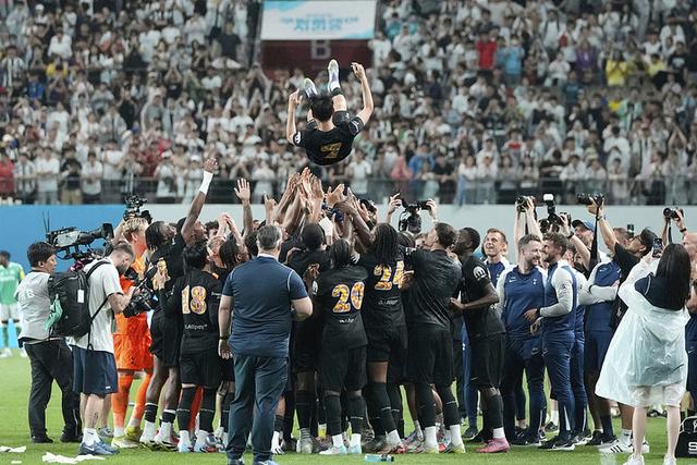 洛杉矶FC有意孙兴慜热刺愿意出售球员的简单介绍