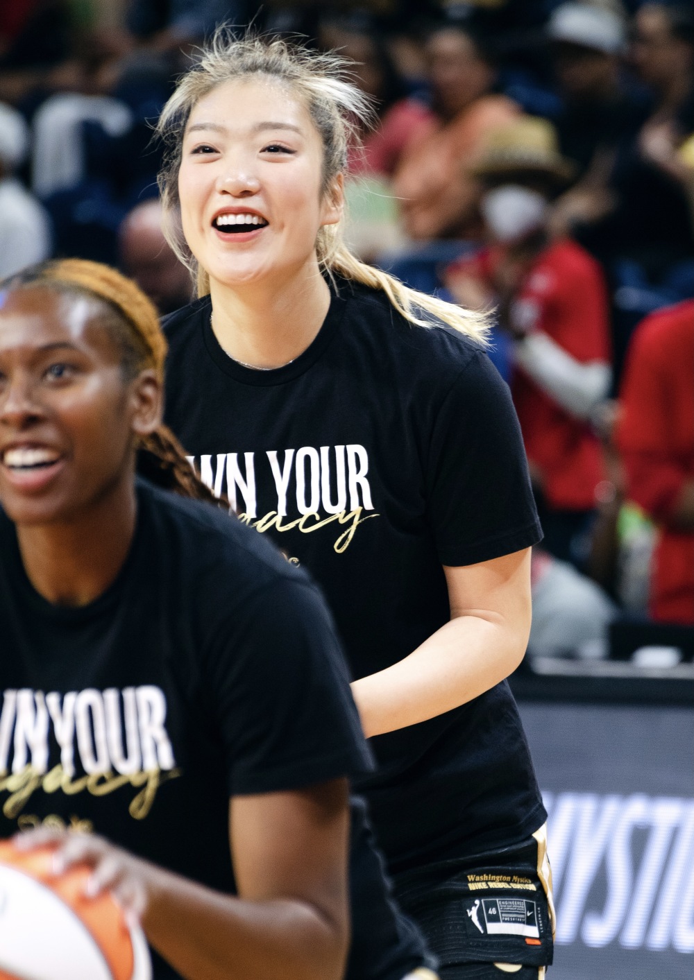 包含阿贾砍下WNBA史上首个30+20助王牌8分轻取阳光的词条