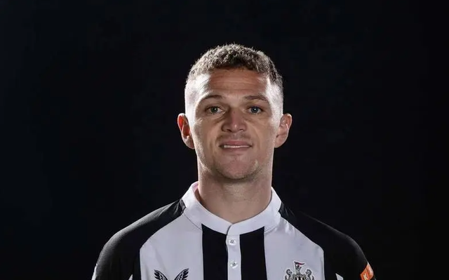 诺丁汉森林确认签下道格拉斯路易斯租借一个赛季并附带买断条款的简单介绍