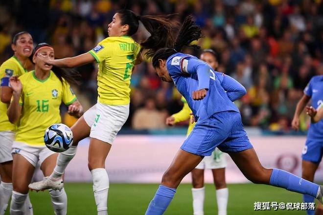 包含国际友谊：巴拿马女足U16VS波多黎各女足U16的词条