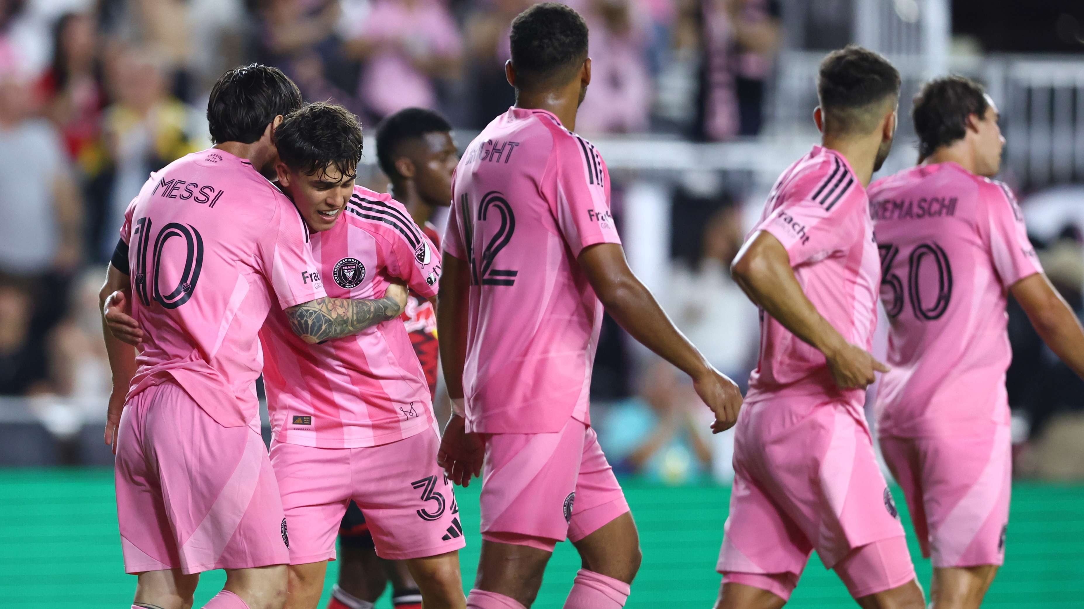 包含西地区杯：图里斯俱乐部VS阿尔卡兰山谷的词条