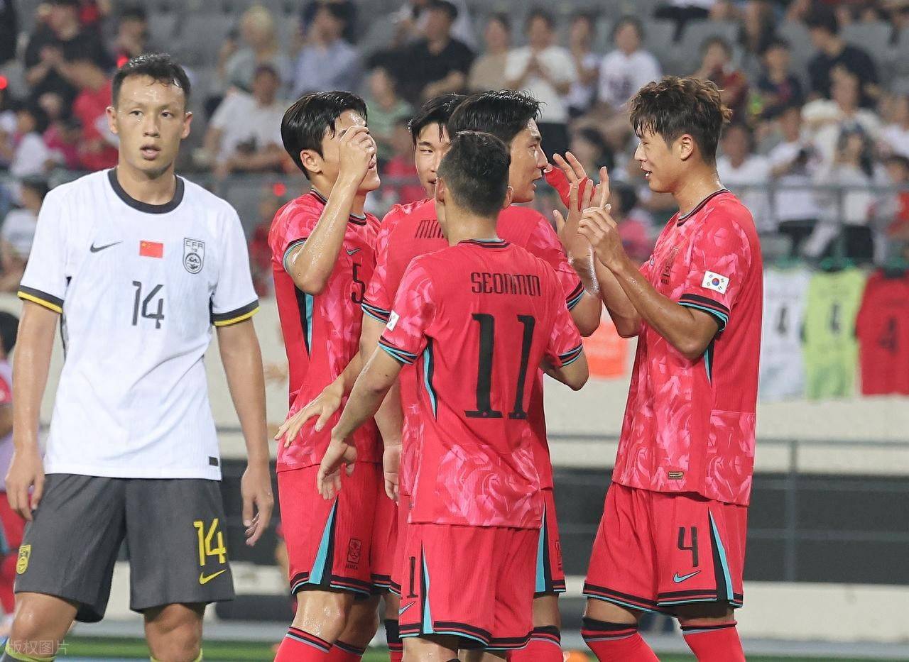 国足对阵韩国全场零射正多项数据均落后的简单介绍