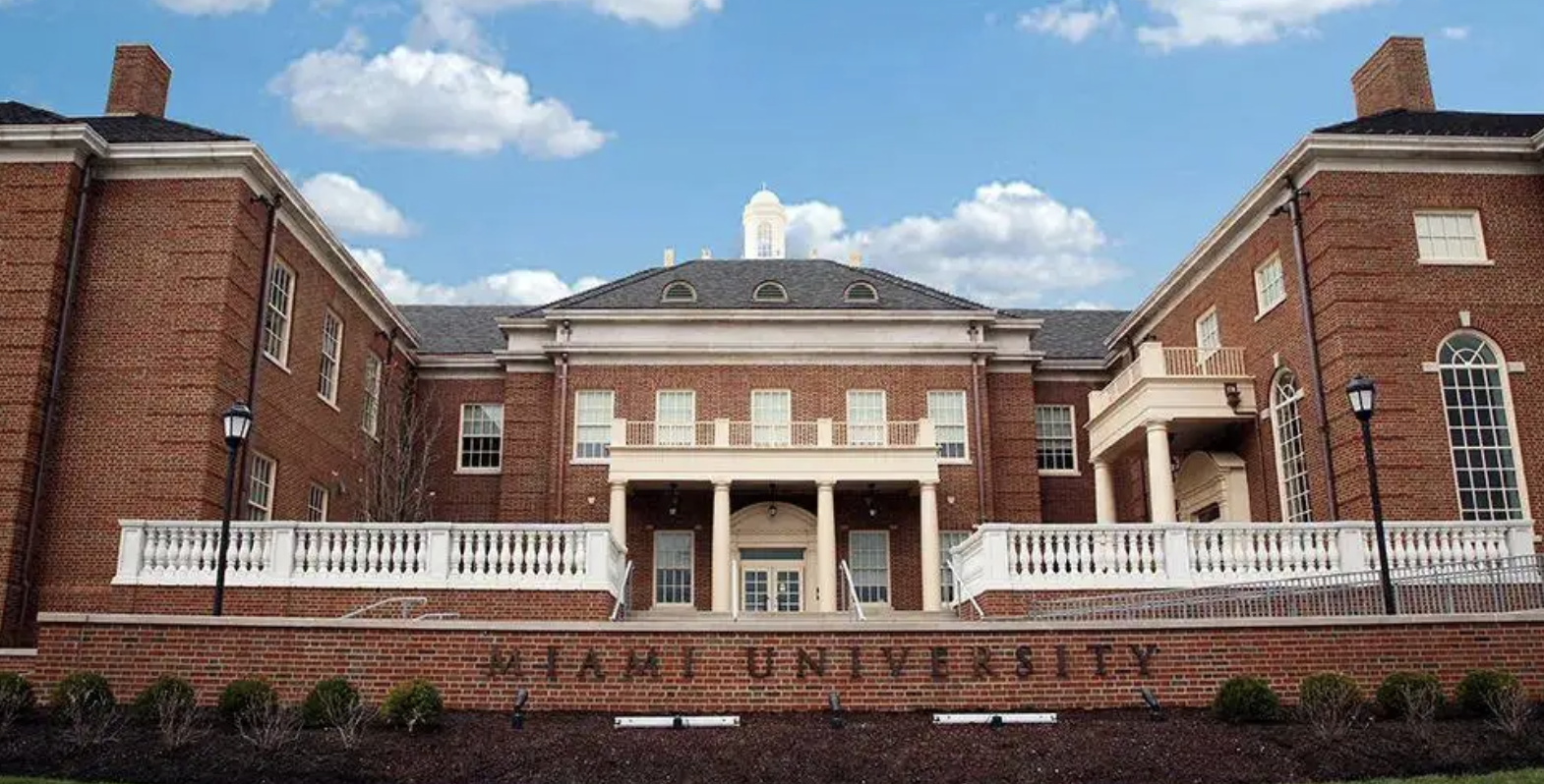 关于NCAA:迈阿密大学VS特拉华州立大学的信息