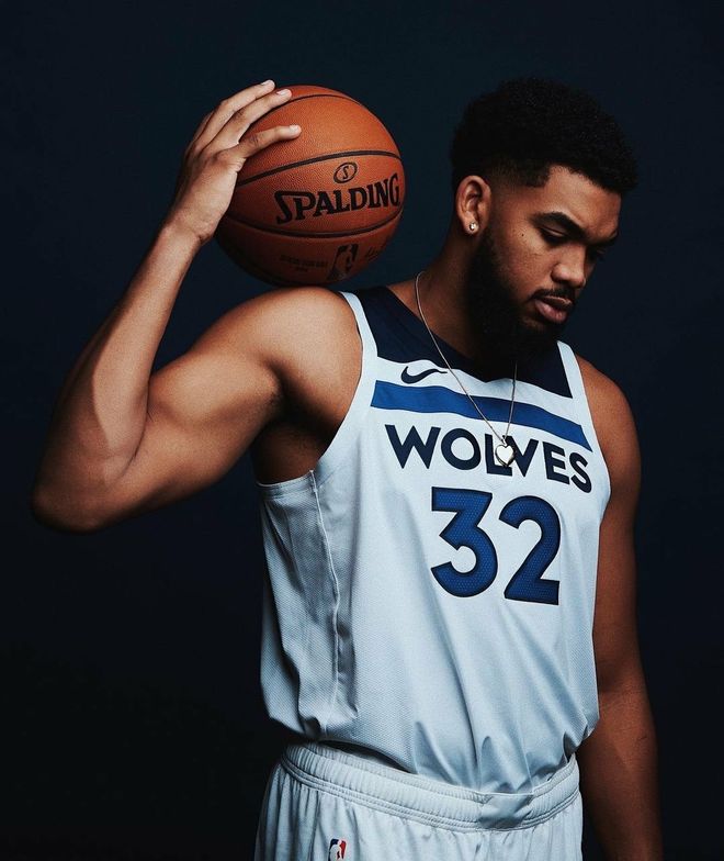 关于伊希纳乔自由身加盟凯尔特人双方签约1年的信息