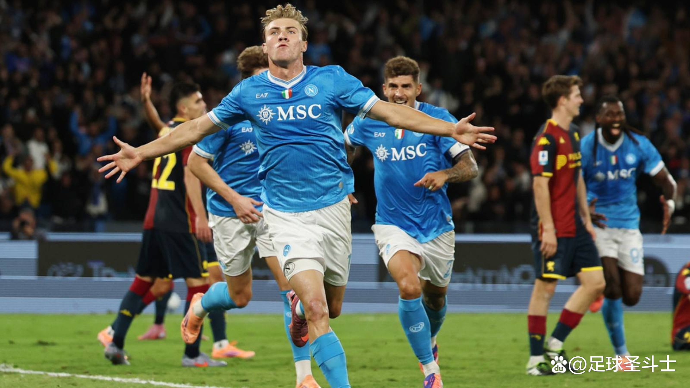 关于米兰就霍伊伦仍未达协议米兰仍在为引进霍伊伦而努力的信息