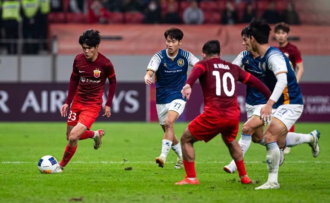 中超三骏直面亚冠精英联赛只有申花赢球的简单介绍