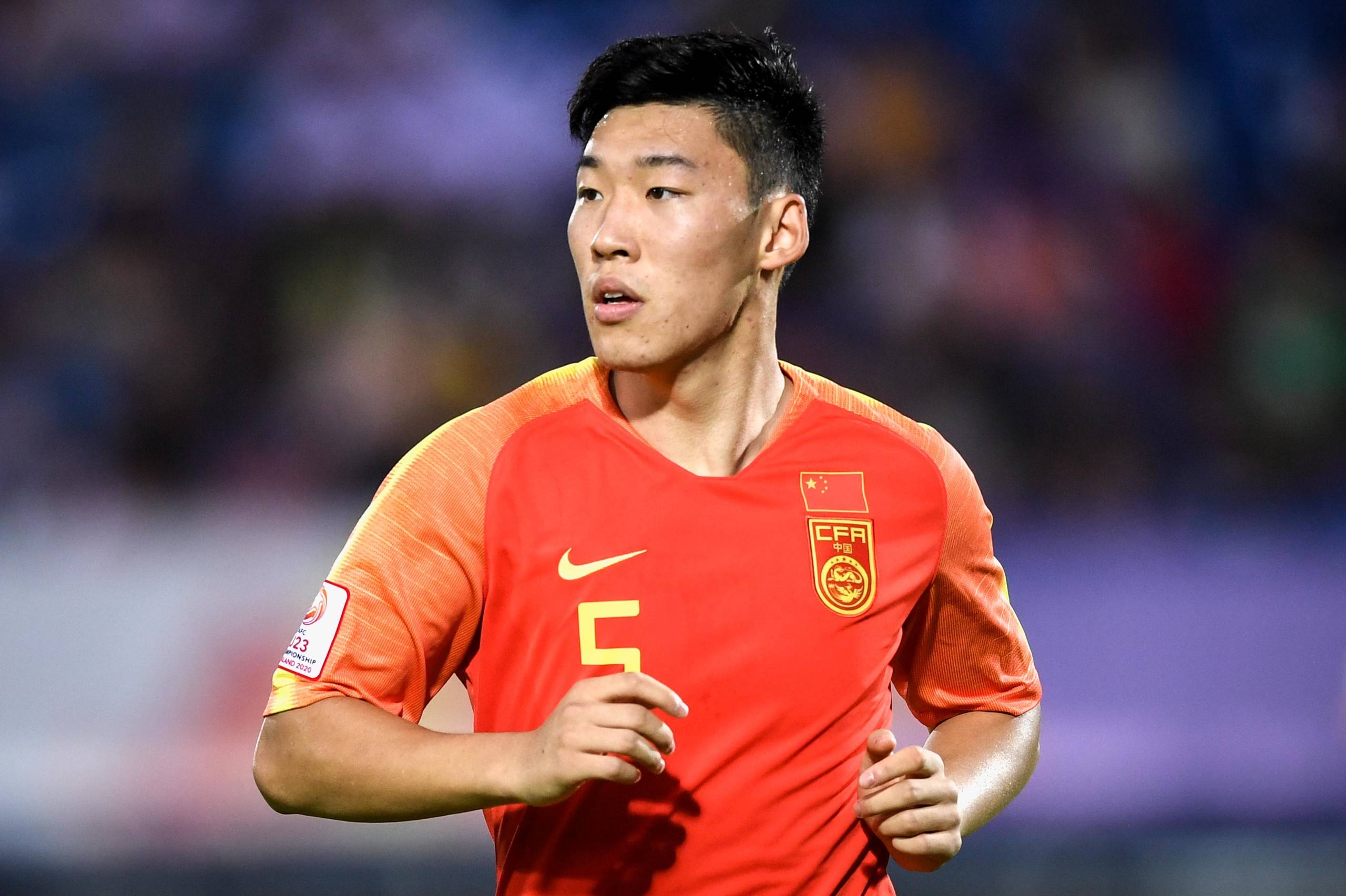 多名国足球员预计缺席最后一轮世预赛球队遭遇伤病以及停赛危机的简单介绍