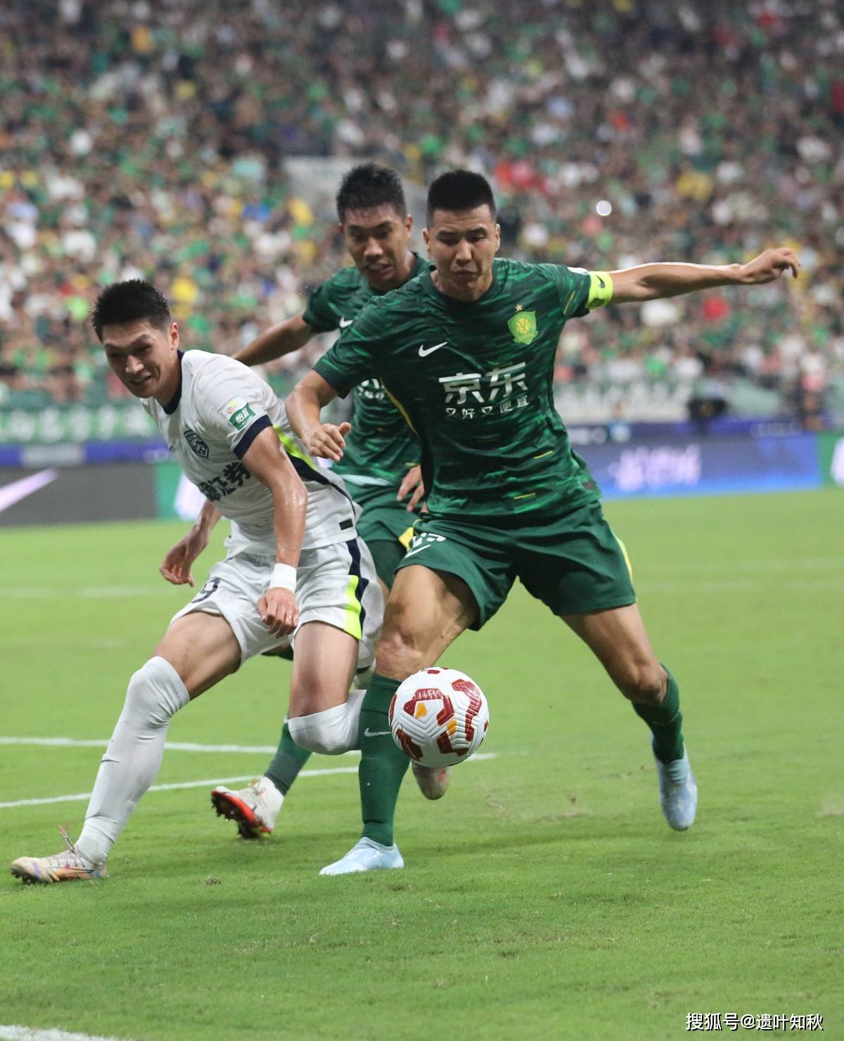 中超北京国安4-0武汉三镇林良铭传射张玉宁破门后伤退的简单介绍 中超北京国安4-0武汉三镇林良铭传射张玉宁破门后伤退的简单介绍