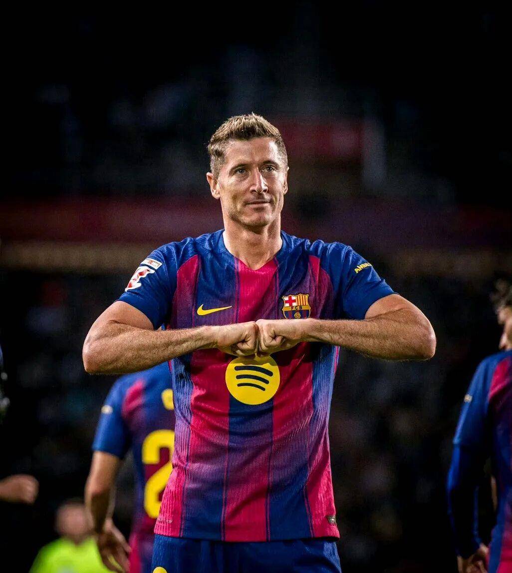 莱万宣布退出国家队与主帅矛盾激化的简单介绍 莱万宣布退出国家队与主帅矛盾激化的简单介绍