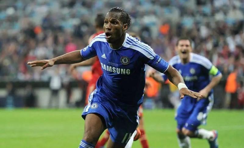 关于德罗巴庆祝切尔西夺冠蓝军传奇与球队共享喜悦的信息