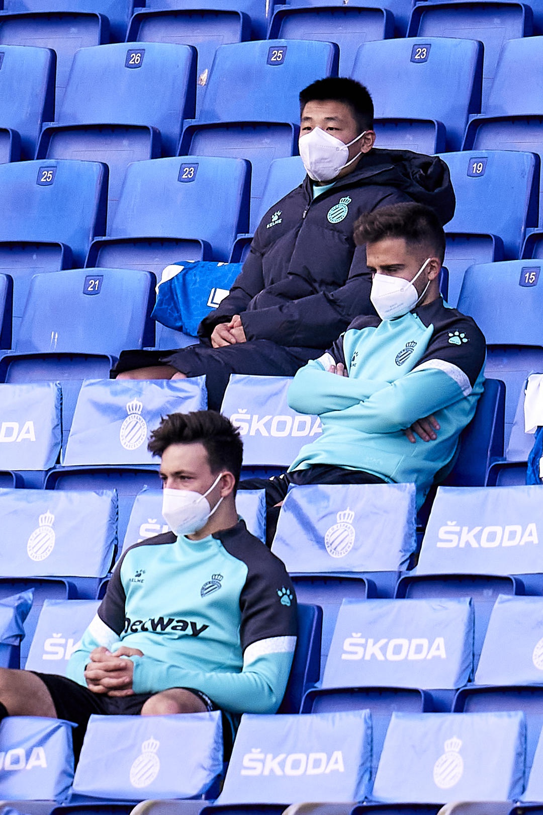 包含阿森纳希望出售多名边缘球员津琴科等球员在列的词条 包含阿森纳希望出售多名边缘球员津琴科等球员在列的词条