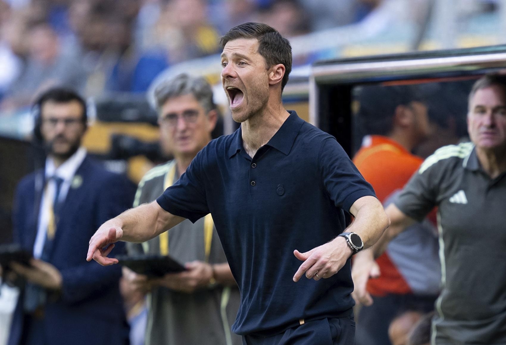 皇马将对阵利雅得新月队阿隆索迎来执教首秀的简单介绍