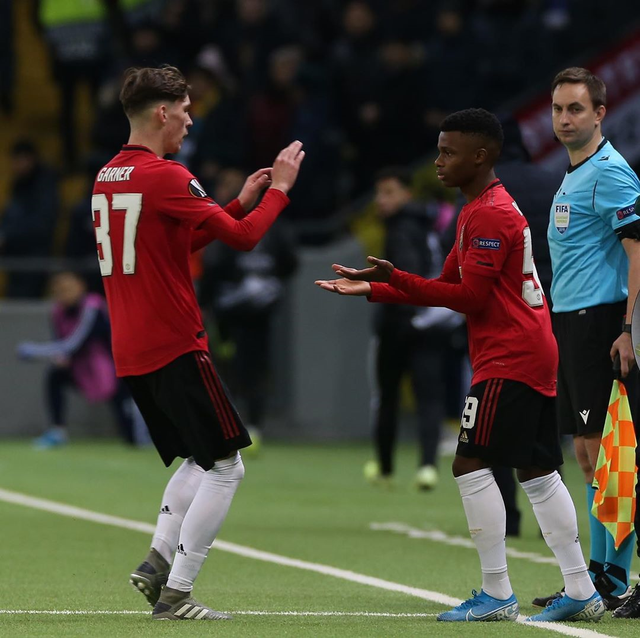 包含曼联上赛季121名球迷被捕英国内政部公布足球犯罪数据的词条