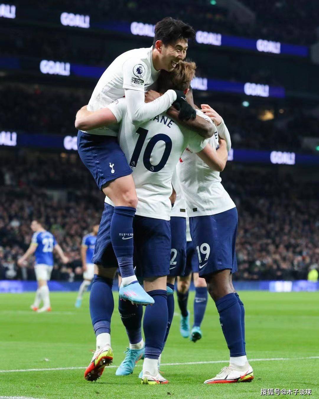 关于伯恩茅斯接触热那亚尝试引进德温特但球员希望加盟国米的信息 关于伯恩茅斯接触热那亚尝试引进德温特但球员希望加盟国米的信息