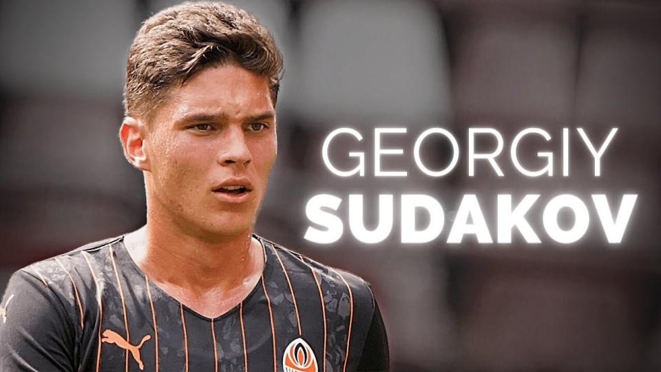 包含苏达科夫将加盟本菲卡本菲卡已经与矿工达成协议的词条