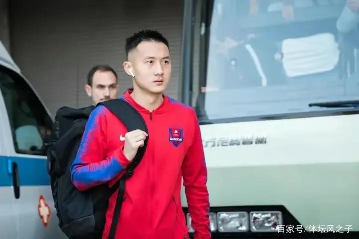 媒体人:中甲球队还存在欠薪隐患并未排除 媒体人:中甲球队还存在欠薪隐患并未排除