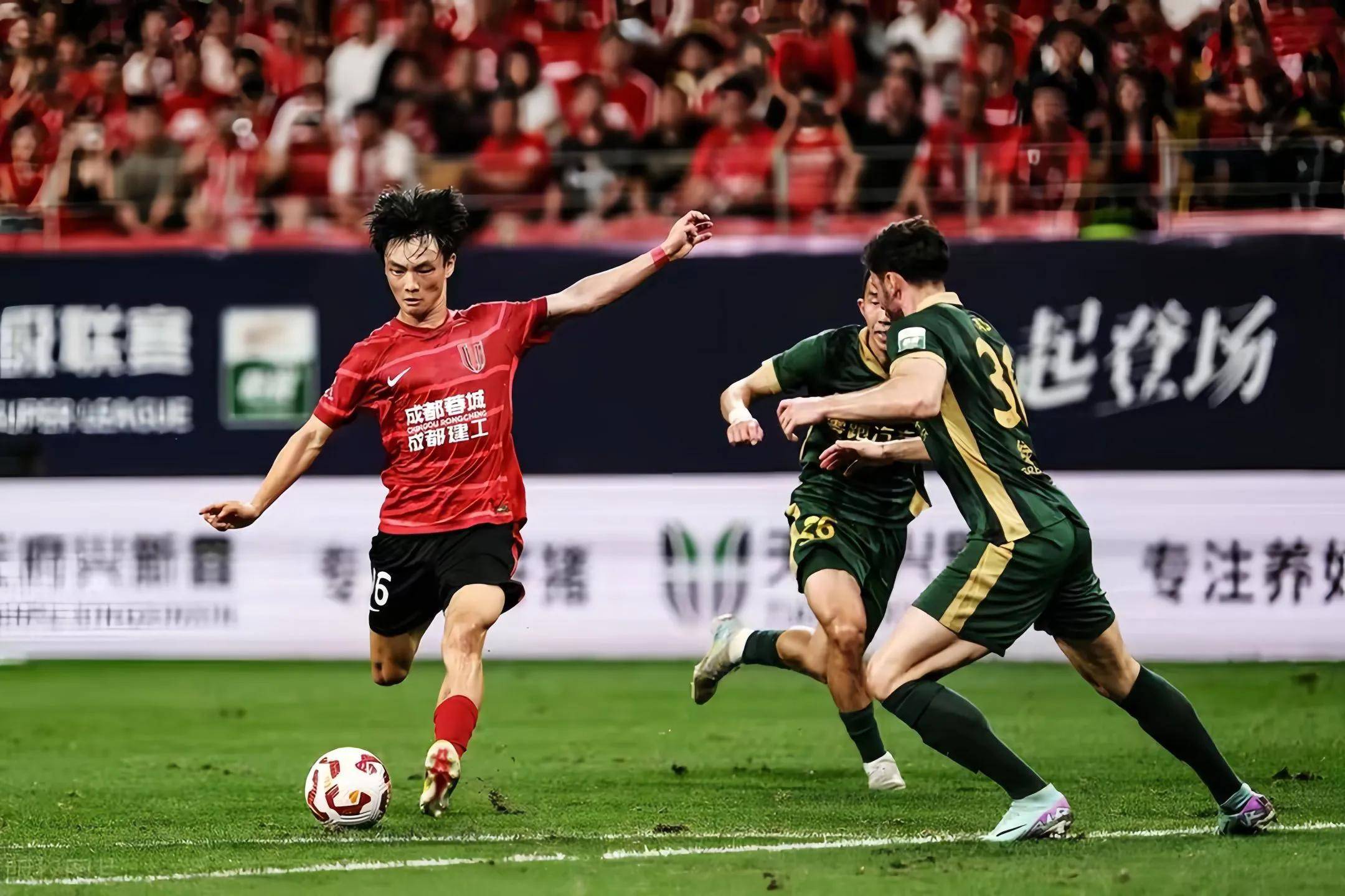 中超最新积分榜申花丢榜首海港1分优势领跑的简单介绍