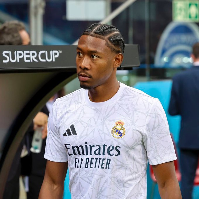 包含阿拉巴经纪人辟谣转会沙特球员目前在皇马处境稳定的词条