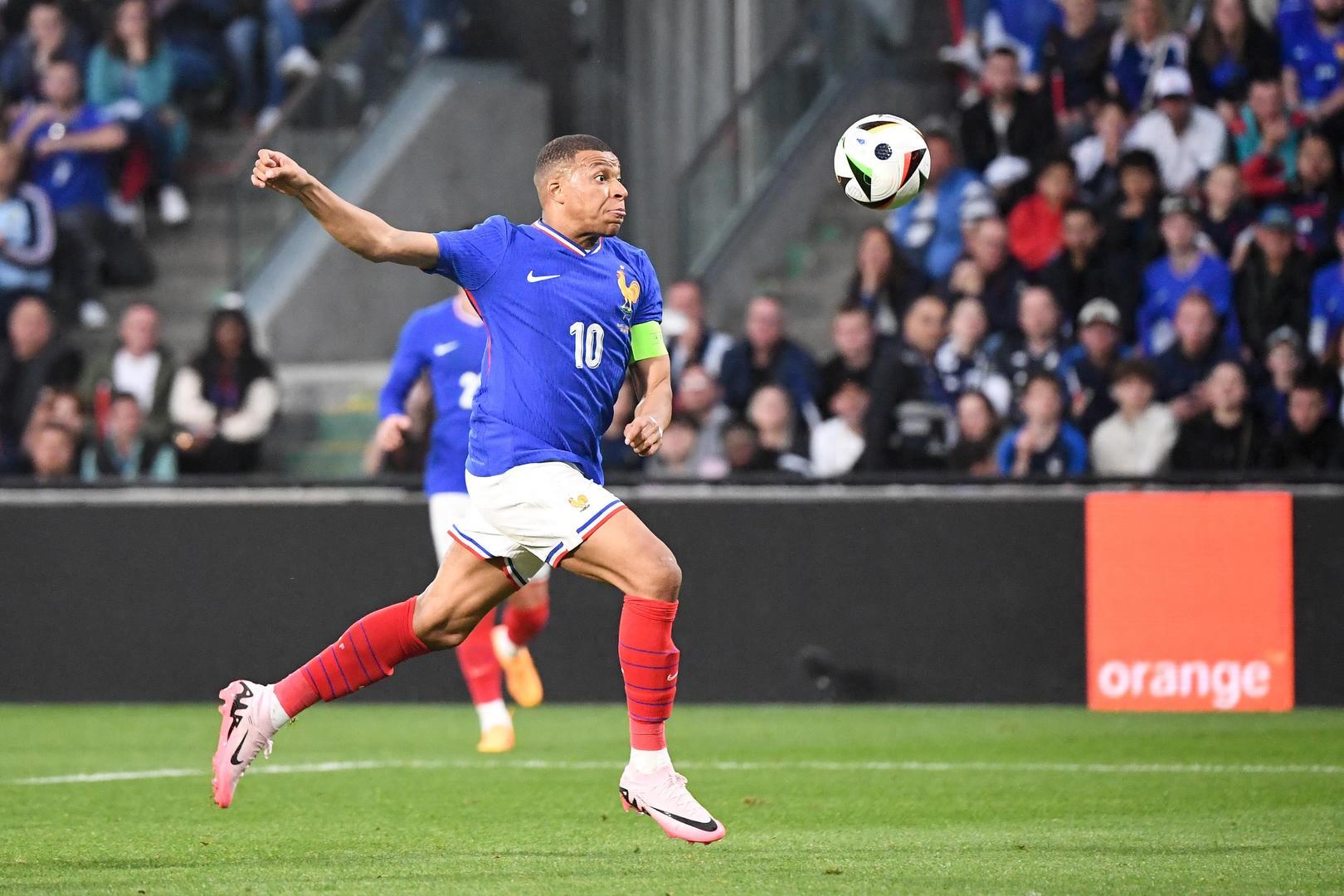 姆巴佩感谢皇马球迷当选队内赛季最佳球员的简单介绍 姆巴佩感谢皇马球迷当选队内赛季最佳球员的简单介绍