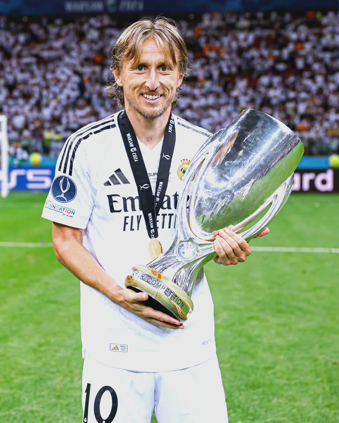 姆巴佩感谢皇马球迷当选队内赛季最佳球员的简单介绍 姆巴佩感谢皇马球迷当选队内赛季最佳球员的简单介绍