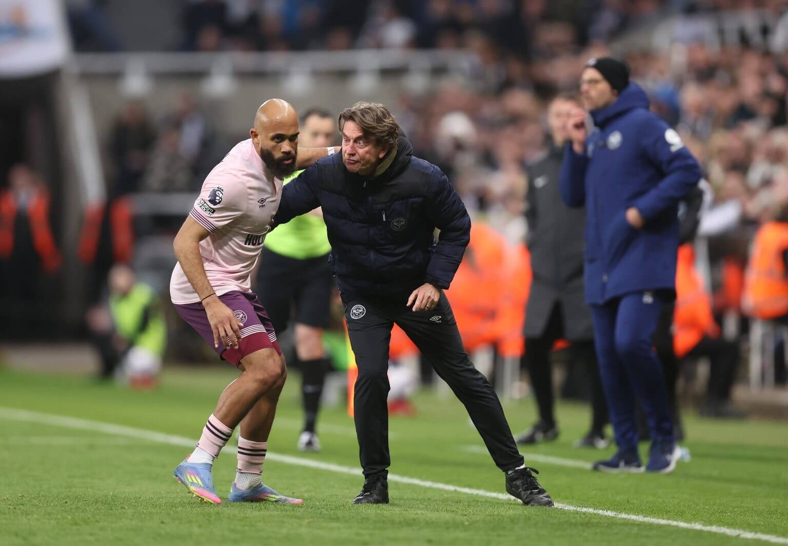 布伦特福德有意签下前田大然以弥补姆贝乌莫的离队的简单介绍