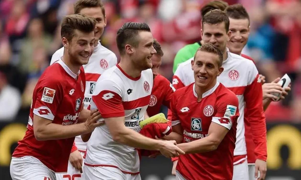 德甲:美因茨05VS霍芬海姆 德甲:美因茨05VS霍芬海姆