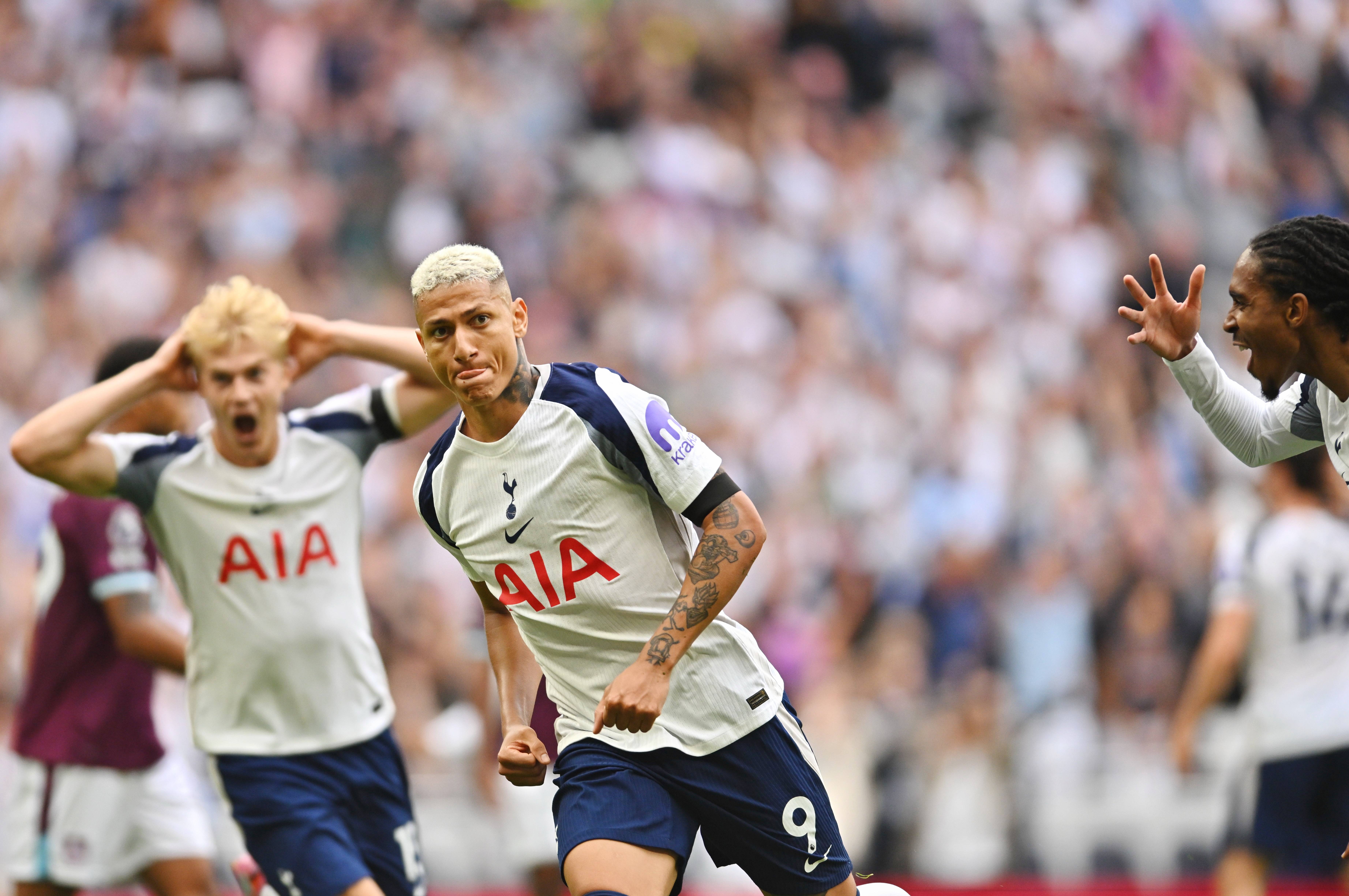 包含曝热刺引援目标是阿克利乌什已经与球员接触的词条