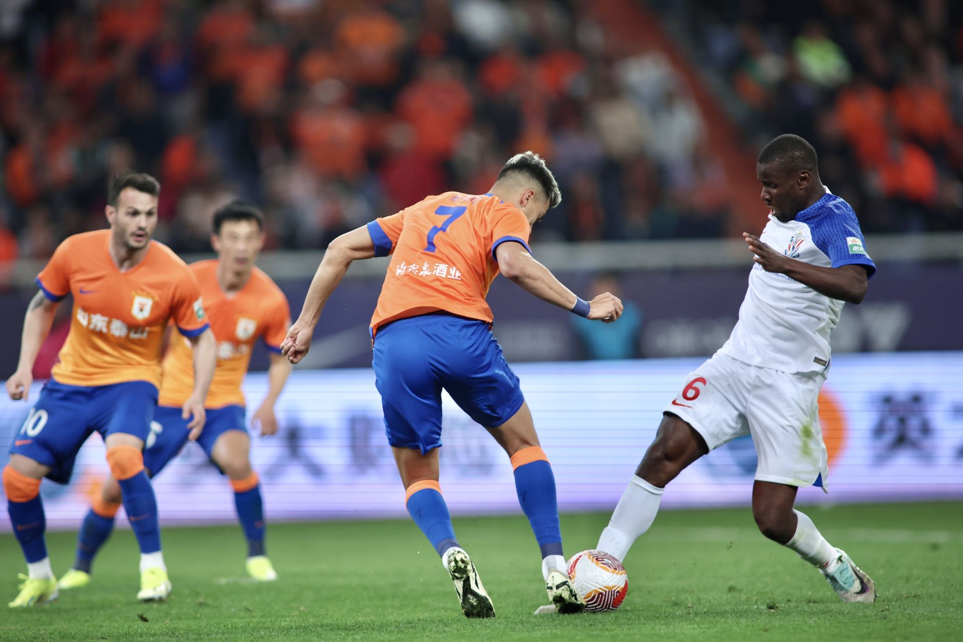 包含申花最强阵容回归中超争冠进入白日化的词条