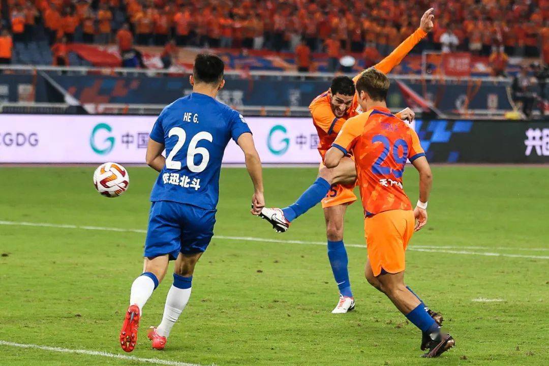 关于泰山队对阵武汉三镇球票开售最低价位80元的信息