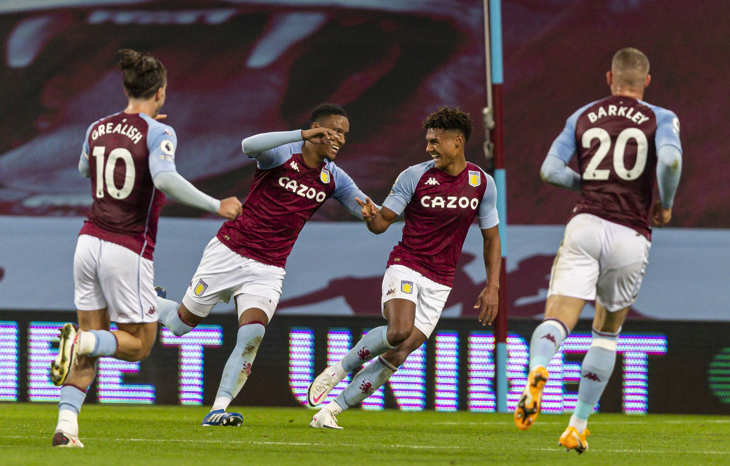 包含荷甲：赫拉克勒斯VS前进之鹰的词条