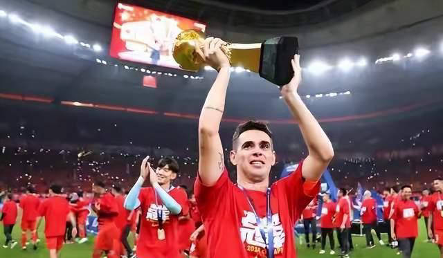 前中超外援奥斯卡因心脏问题送医不排除退役的可能性的简单介绍