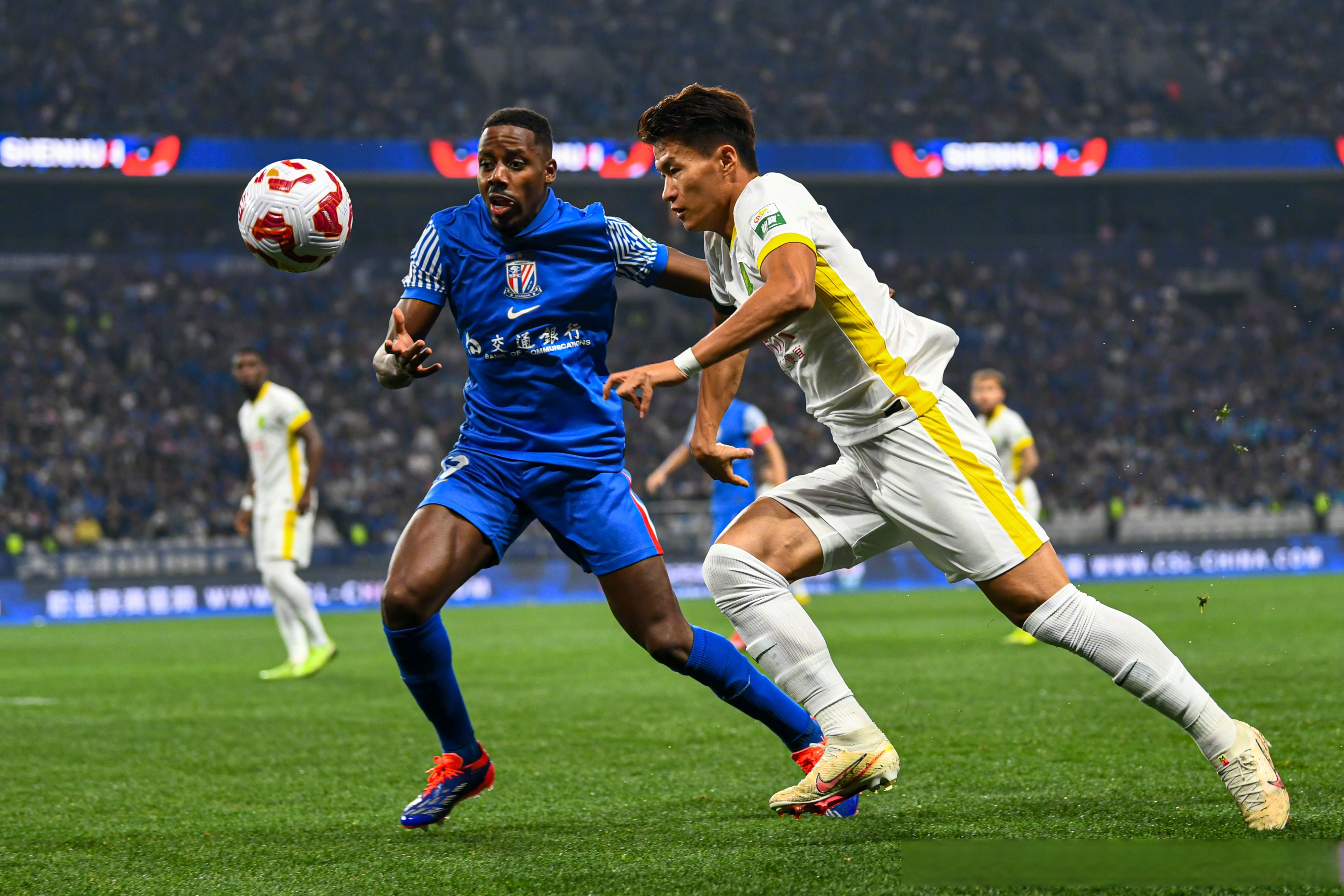 包含申花防线注意力不够集中上海申花4-4战平云南玉昆的词条  第2张