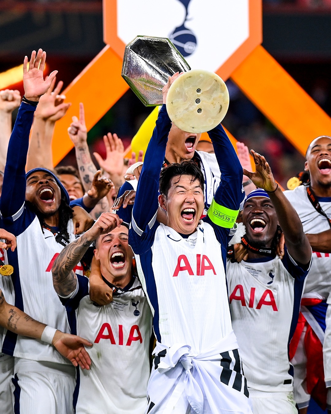 关于孙兴慜赛后不想佩戴热刺队长袖标深陷转会流言的信息  第2张