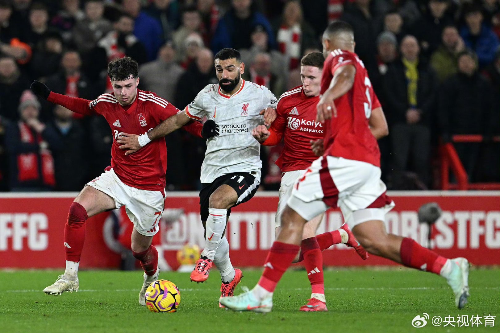 英超阿森纳5-0利兹联枪手两连胜登顶的简单介绍