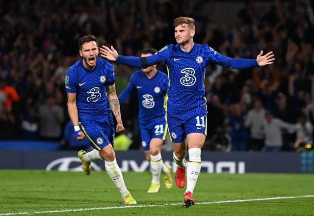 关于莱比锡欲签回恩昆库或与切尔西围绕西蒙斯展开互换交易的信息