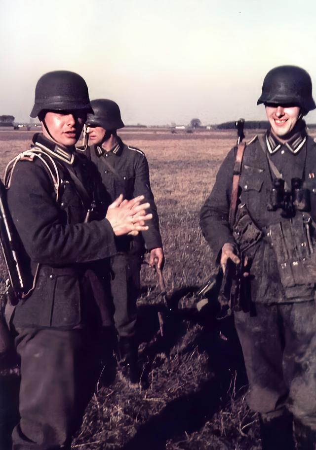 关于德转列近1年从国家队退役名将名单一览大都30出头德国3将的信息  第1张