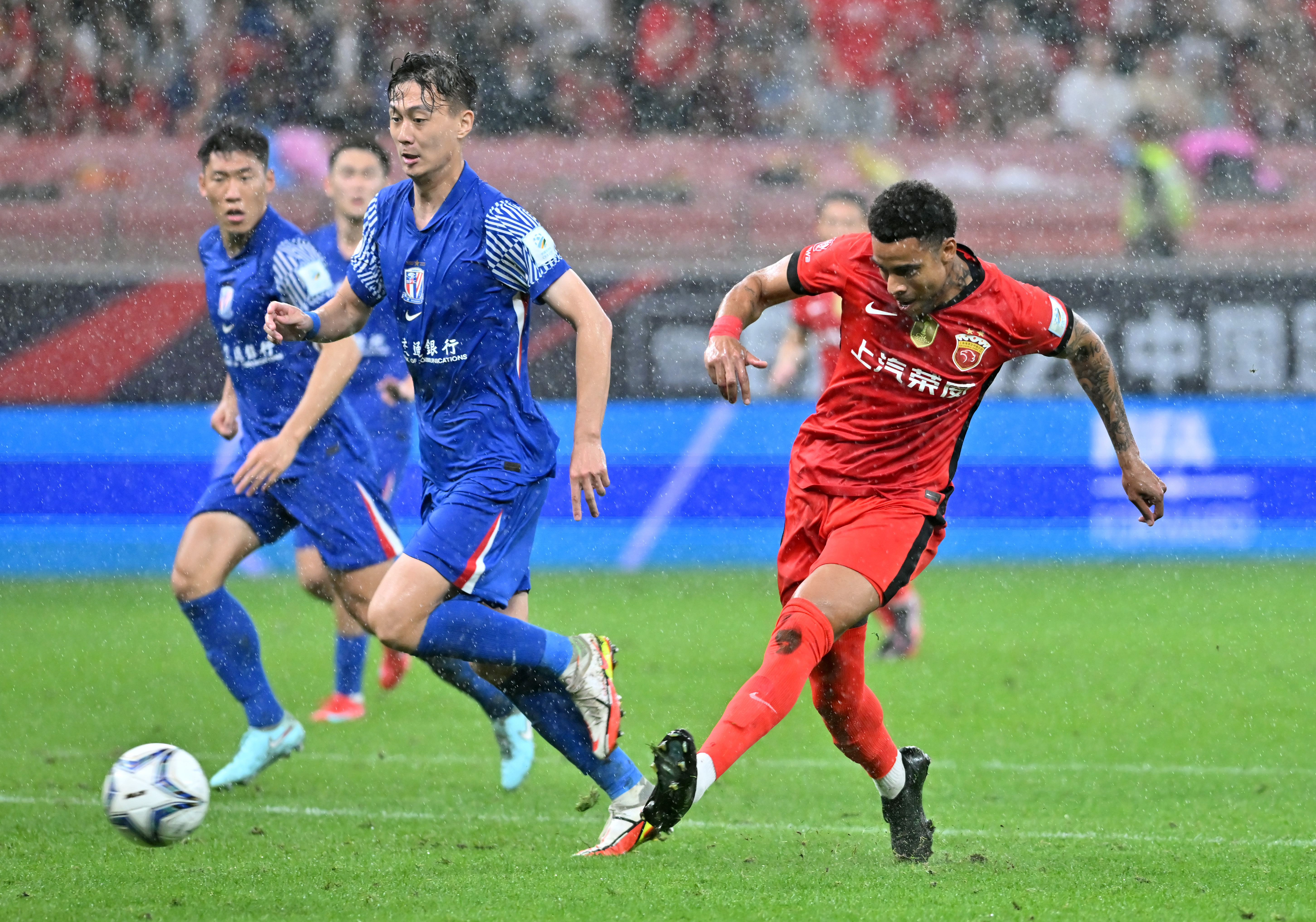 包含中超浙江队0-0上海申花路易斯中梁申花三轮不胜丢榜首的词条  第1张