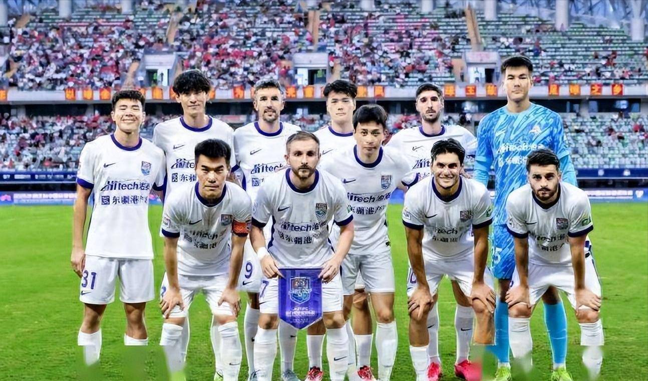 中超天津津门虎2-1成都蓉城韦世豪破门+染红王秋明、阿代米建功的简单介绍  第2张