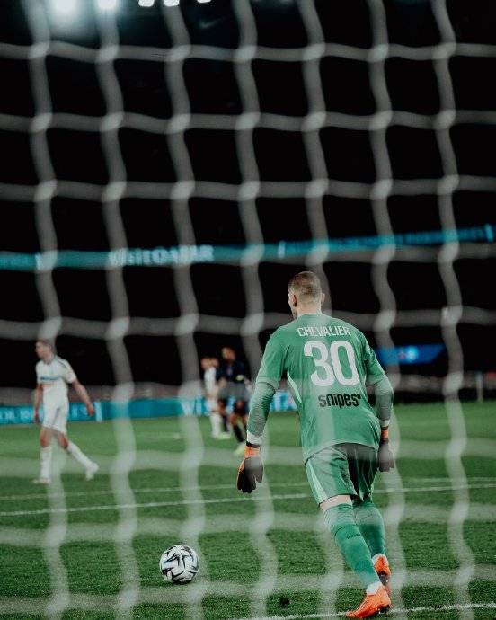 大巴黎与里尔门将舍瓦利耶达成协议转会费超4000万欧的简单介绍  第2张